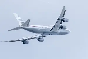 ¡Falsa alarma de bomba! Jugador argentino causa caos por 'broma' en avión