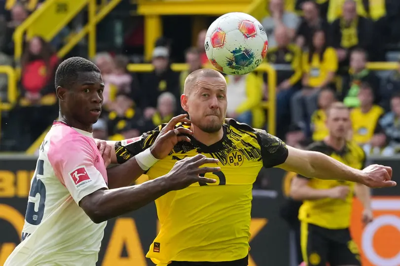 Dortmund cae ante el Leverkusen l AP