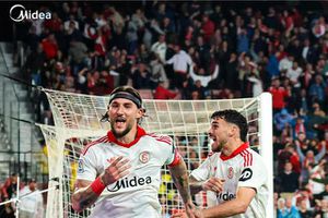 Sevilla vence a un Atlético de Madrid que tuvo como protagonista a Obed Vargas
