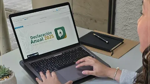 Con cualquier dispositivo móvil con cámara será suficiente para realizar el trámite en línea / Especial
