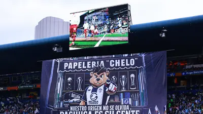 Pachuca sorprende con impresionante tifo ante Toluca y acaricia las Semifinales