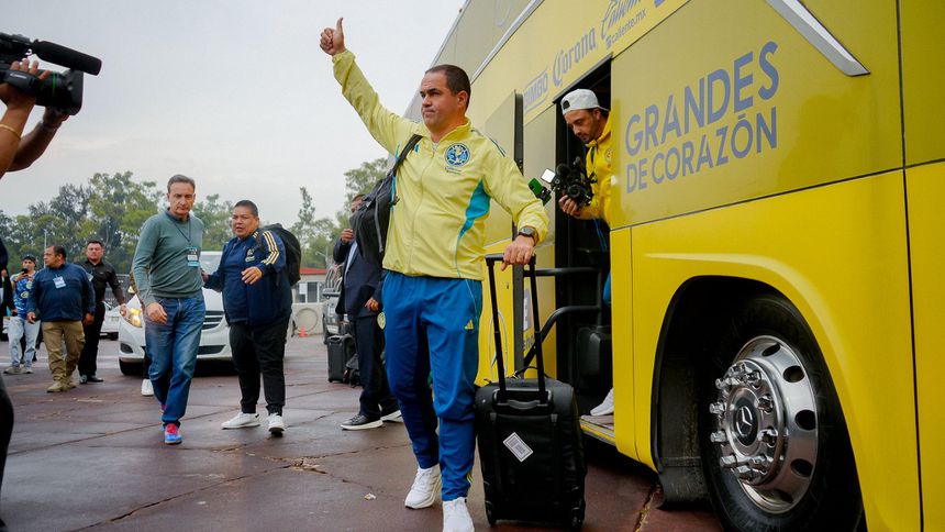 André Jardine en la llegada a un partido de América en la Liga MX | IMAGO 7
