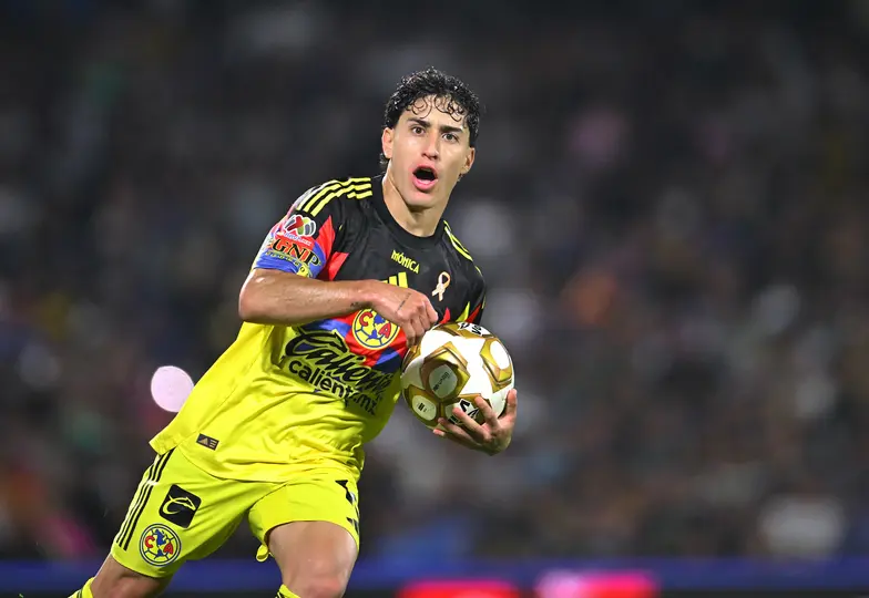 Alejandro Zendejas, de América, ante Pumas | MEXSPORT