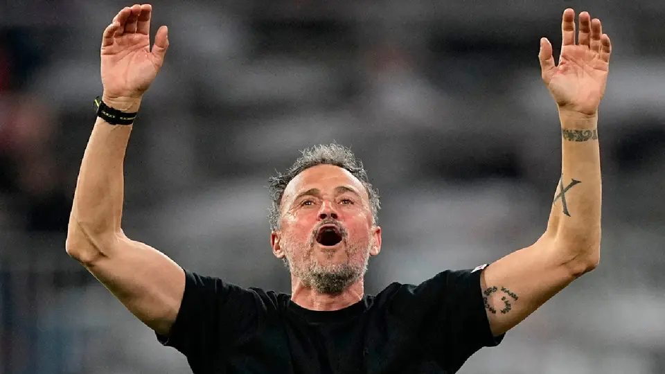 Luis Enrique, entrenador del Paris Saint-Germain | AP