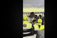 Retiran a aficionado de Pumas por agresión a directivo del América