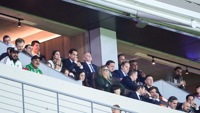 Gianni Infantino y Mikel Arriola en el palco en la celebración del Estadio Banorte | IMAGO 7
