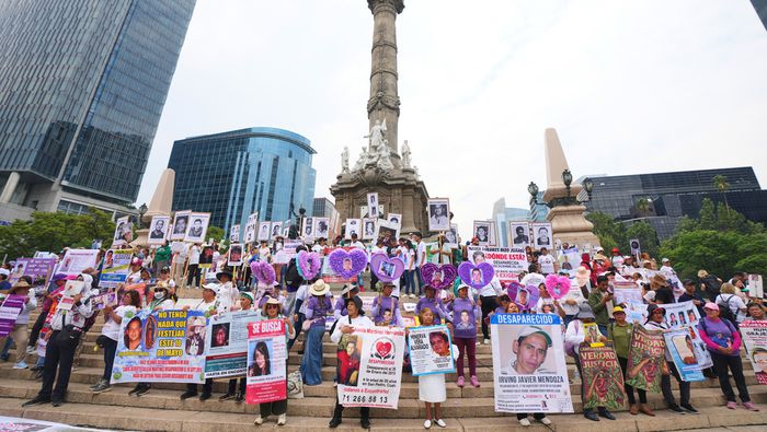 Colectivos de madres buscadoras en el Ángel de la Independencia | AP