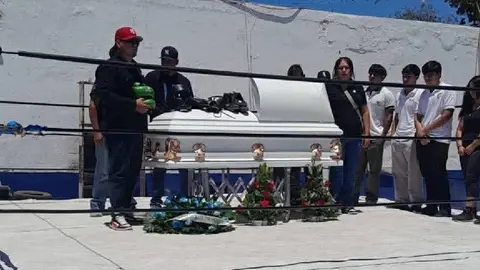Amigos, familiares y compañeros del joven le rindieron un emotivo homenaje/X: @elalbertomedina