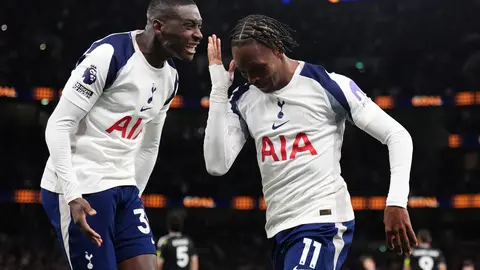 Mathys Tel en celebración en el partido de Tottenham contra Leeds United en la Premier League | AP