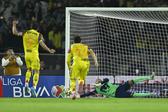 Henry Martín rompió su paso perfecto con América desde los once pasos