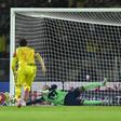 ¡MUCHO OJO! SE TENÍA QUE REPETIR EL PENAL QUE FALLÓ HENRY MARTÍN