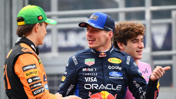 Óscar Piastri y Max Verstappen en el Gran Premio de Abu Dabi 2025 | RED BULL