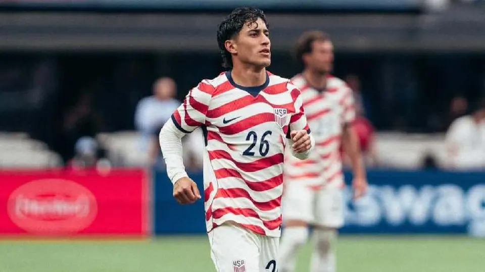 Alejandro Zendejas con Estados Unidos | IG:@azensaa_