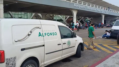 Los manifestantes arribaron alrededor de las 05:00 horas al aeropuerto ubicado en el municipio de Chiapa de Corzo./ FB:Gpe Guillén Chiapas