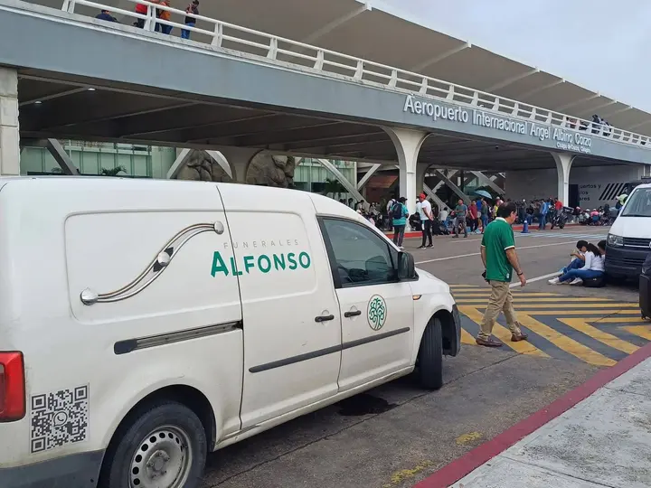 Los manifestantes arribaron alrededor de las 05:00 horas al aeropuerto ubicado en el municipio de Chiapa de Corzo./ FB:Gpe Guillén Chiapas