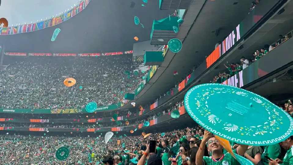 Lluvia de sombreros en la inauguración del Mundial 2026 | CARLOS PONCE DE LEÓN