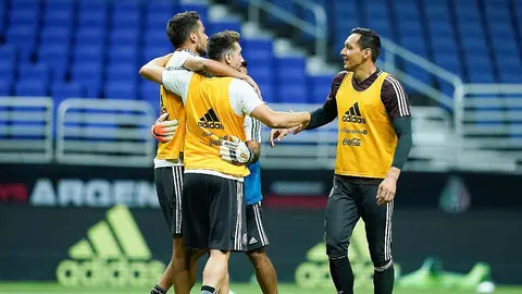 Diego Reyes con Héctor Herrera en la Selección Mexicana | IMAGO7