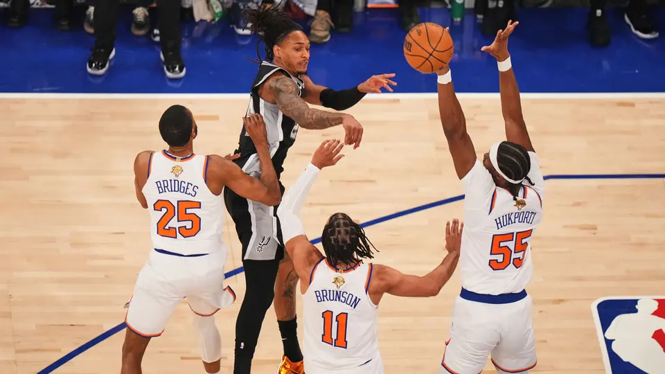 Knicks sin encontrar respuesta ante los Spurs en el Juego 4 de las Finales de la NBA | AP