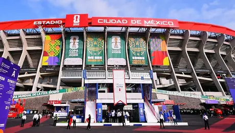 Estadio Ciudad de México improvisa baños en pasillos para inauguración del Mundial 2026