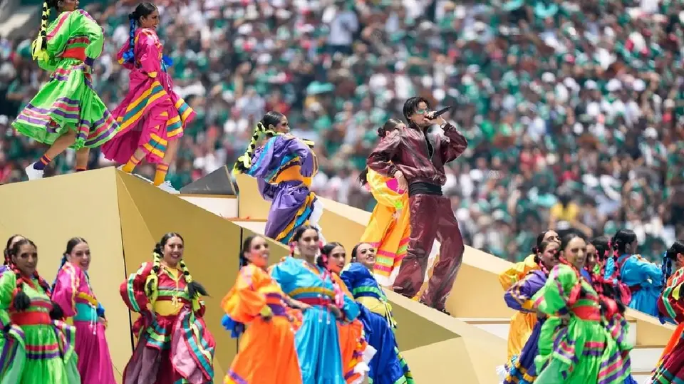 El venezolano Danny Ocean también formó parte del espectáculo de apertura con el tema “Partidazo”./ AP