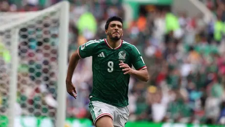 Raúl Jiménez necesitó 183 minutos para marcar su primer gol en un Mundial