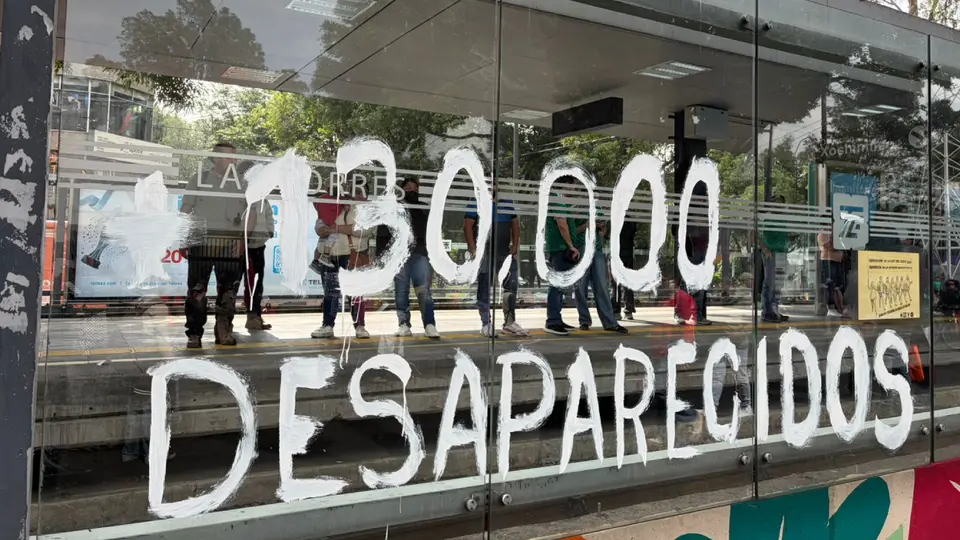 Las consignas a lo largo de la marcha quedaron plasmadas sobre calzada de Tlalpan / Jorge Reyes
