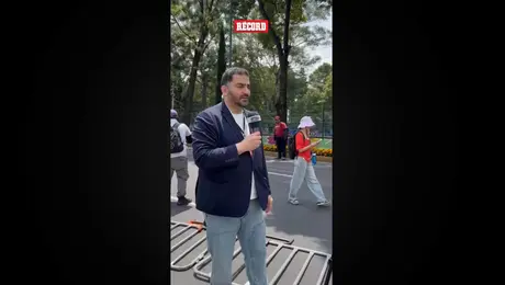 ¡NO PUEDE SER! Periodista de Arabia se asustó por manifestaciones en la CDMX