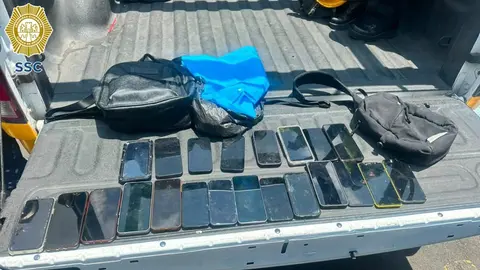 Dos personas fueron detenidas con varios celulares que no pudieron comprobar su procedencia / Especial