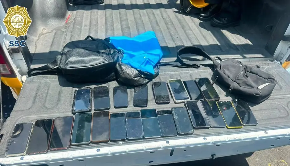 Dos personas fueron detenidas con varios celulares que no pudieron comprobar su procedencia / Especial