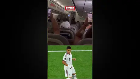 Aficionados mexicanos reconocieron a Jesús Gallardo en un vuelo comercial