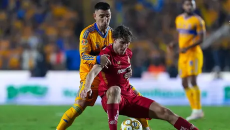 Marcel Ruiz y Fernando Gorriarán, por el Balón de Oro de la Liga MX