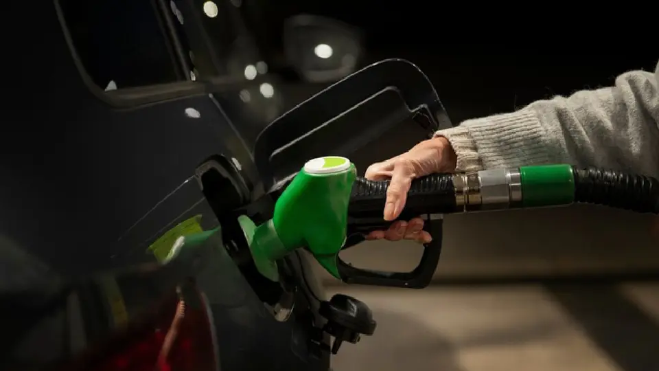 La gasolina regular o Magna tendrá un subsidio del 15.95 por ciento / Magnific