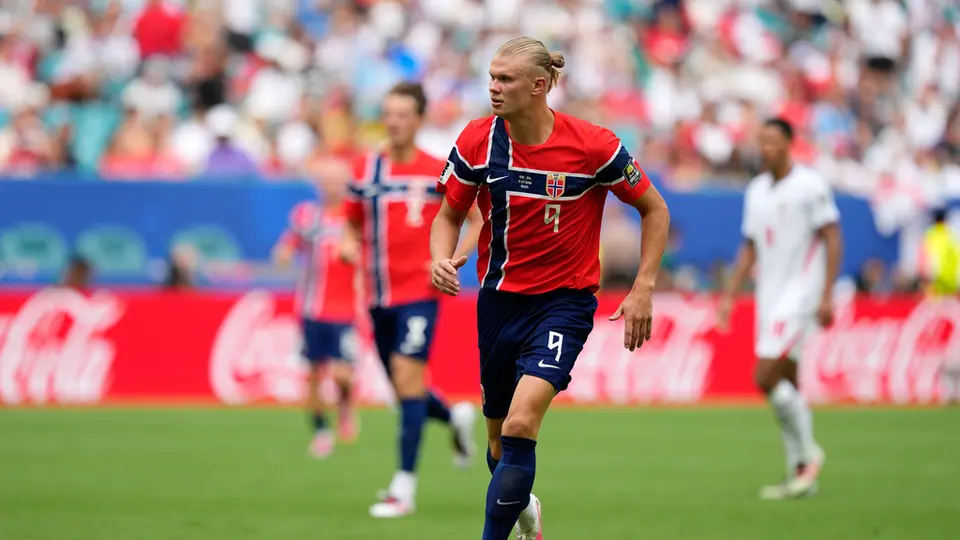 Erling Haaland, jugador de Noruega | AP