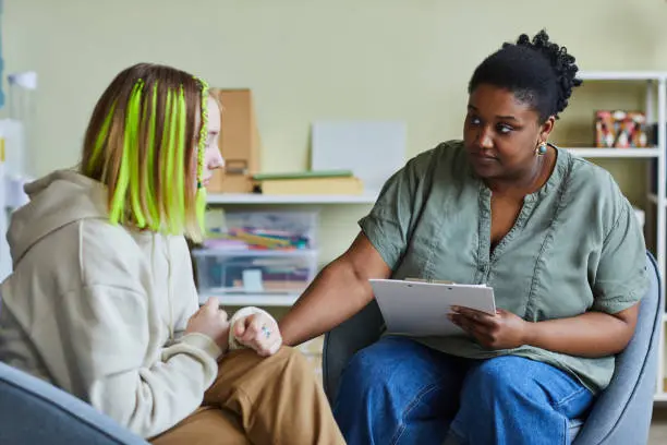 Las niñas y adolescentes concentraron 159 de esos fallecimientos./2/istock