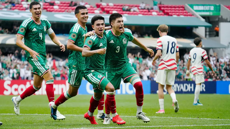 Cristóbal Alfaro festejando uno de sus goles ante Estados Unidos | Imago7