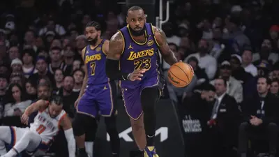 ¡Hay que romper el cochinito! Boletos para el debut de LeBron James ante Knicks ya rozan los 2 mil dólares