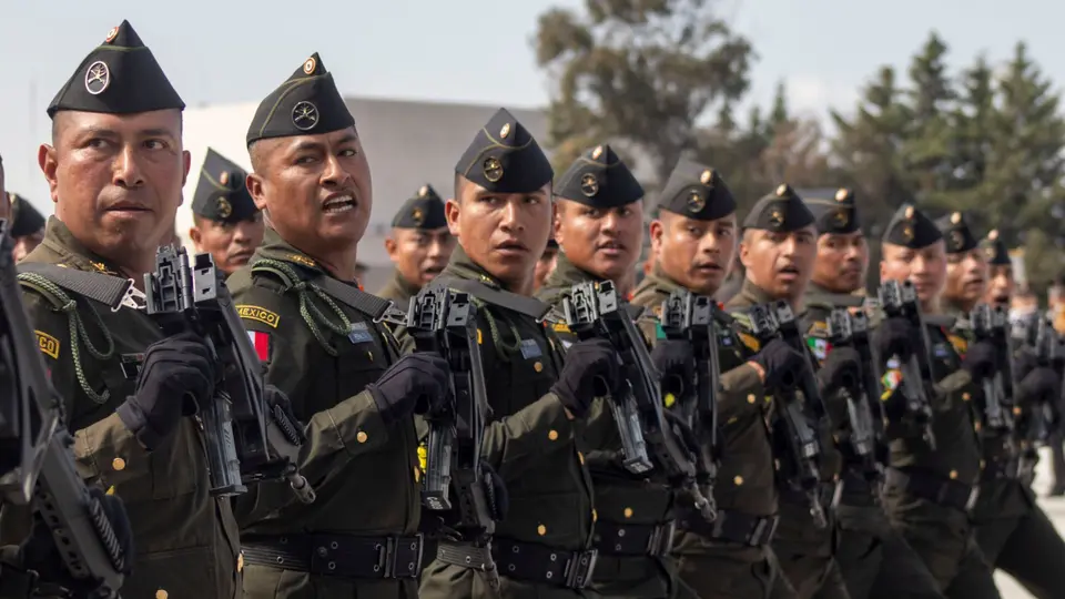 Las escuelas deberán sustituir los conceptos militares por una formación cívica y humanista / Gob MX