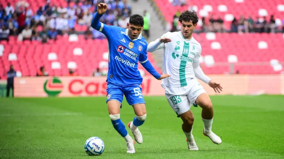 Rogelio González con Cruz Azul | IMAGO7