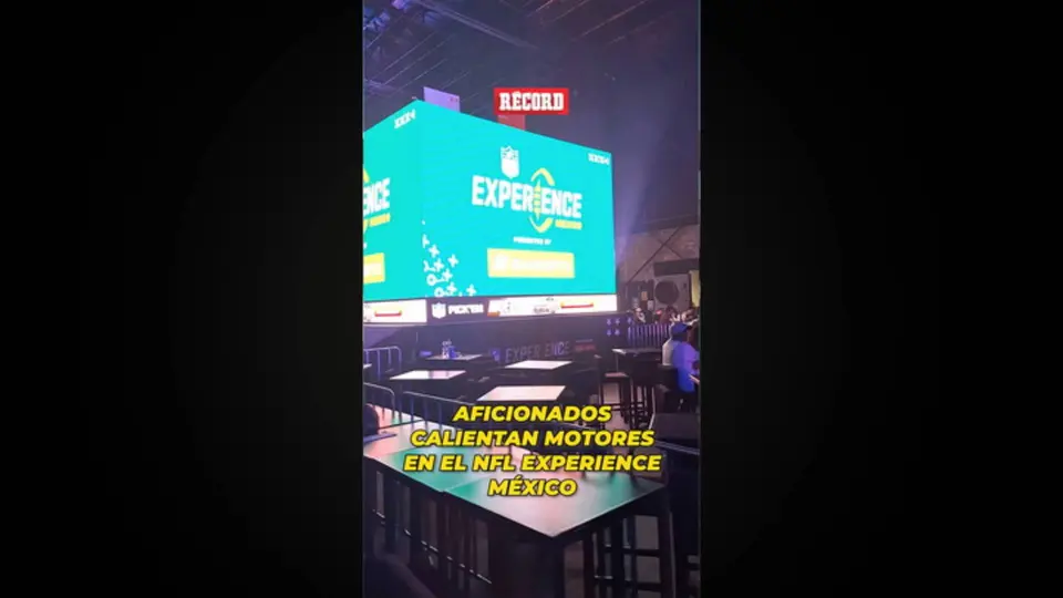 Aficionados calientan motores en el NFL Experience