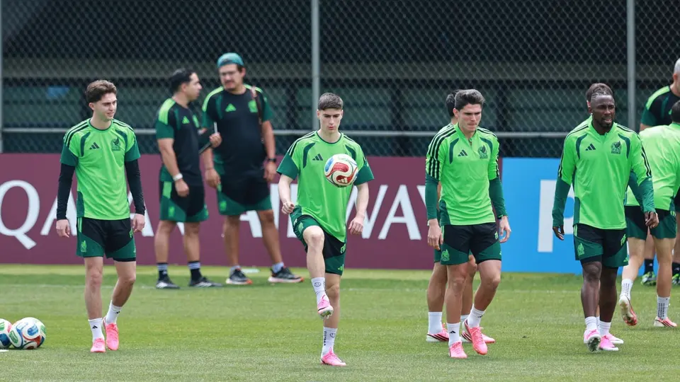 Brian Gutiérrez, 'Hormiga' González, Israel Reyes y Julián Quiñones con la Selección Mexicana | IMAGO 7