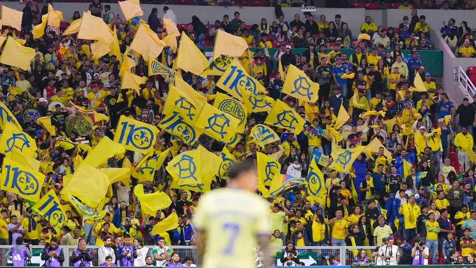 Afición del América disfruta del partido en presencia de 'Rayito' | Imago7