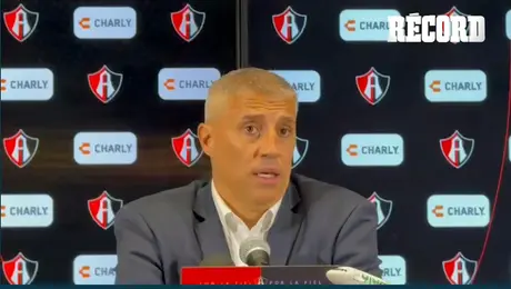 Hernán Crespo lamenta empate con Chivas en su primer Clásico Tapatío