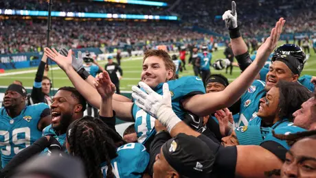 El gol de campo de último minuto que le dio la victoria a los Jaguars ante los Eagles en Londres