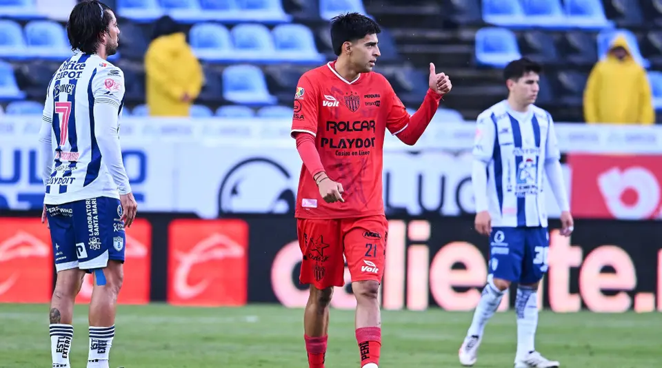 Matías Espindola pone en ventaja al Necaxa ante Pachuca | MEXSPORT