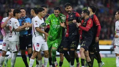 Chivas le roba el triunfo al Atlas en el Clásico Tapatío