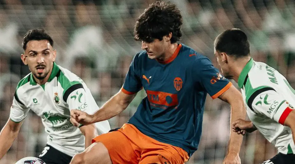 Valencia y Racing de Santander empatan a dos | X:@Valencia