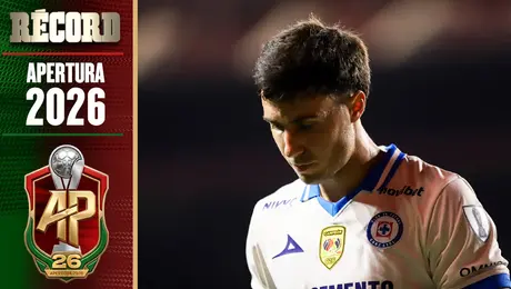 Cruz Azul pierde a José Paradela para enfrentar a Pumas: ¿qué le pasó al argentino?