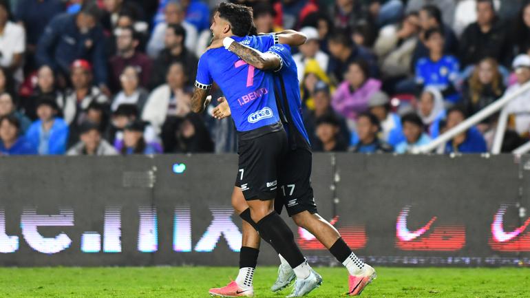 Denilson Múñoz festeja su gol ante los Potros | Imago7