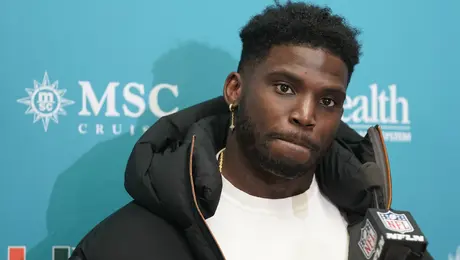 Tyreek Hill deberá pagar 500 mil dólares a su exesposa tras fallo judicial por violencia doméstica