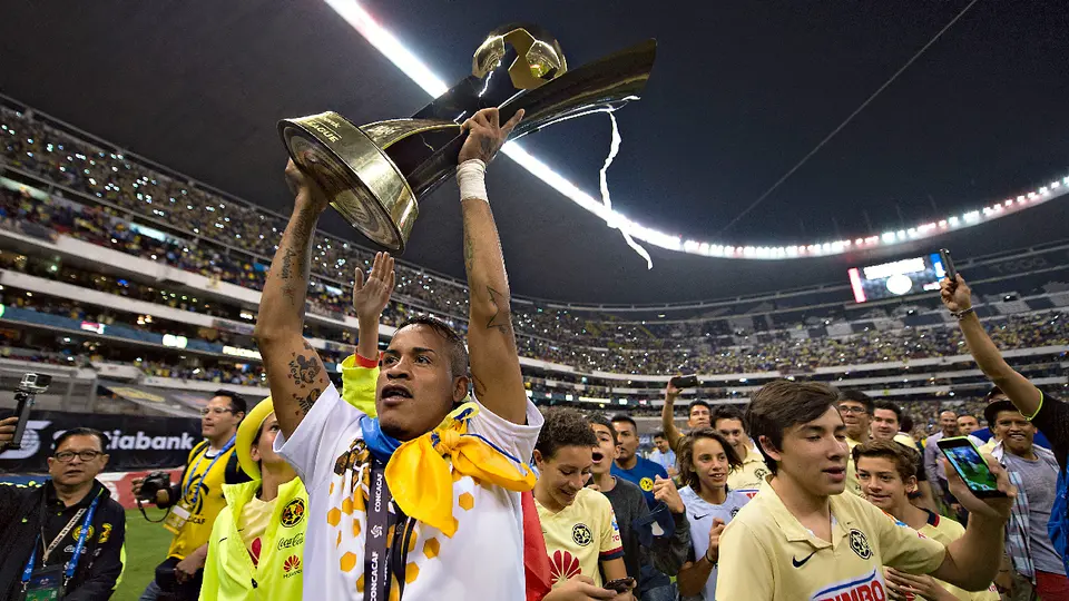 Los 10 títulos internacionales que América presume en su historia y la deuda en Concachampions